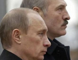 Russia gives Lukashenka 2 billion dollars